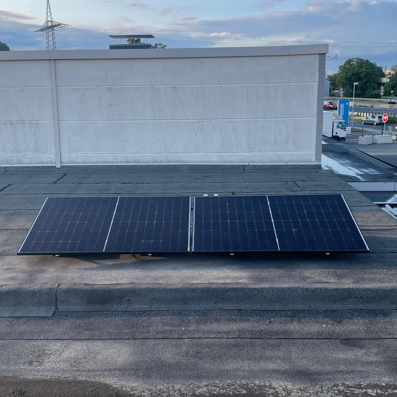 4 Modul Balkonkraftwerk auf dem Dach 